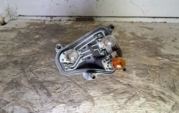 Tail light part