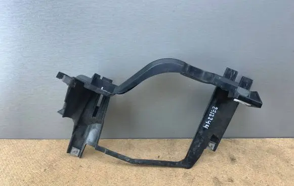 BMW 5 E60 E61 Headlight/headlamp mounting bracket 6936090 63126936090 15873800