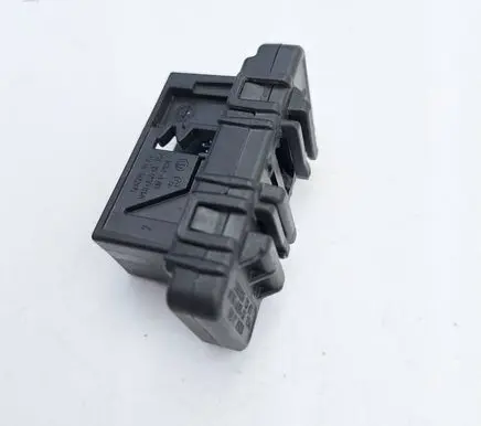 BMW 2 F46 Other engine bay part 6814609 61136814609 58650910