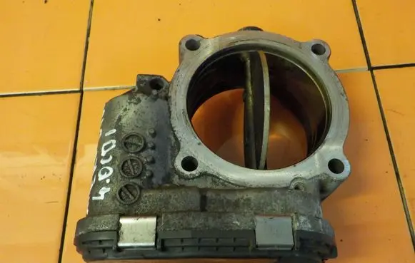 Mercedes-Benz ML W164 Throttle body valve A6290900270