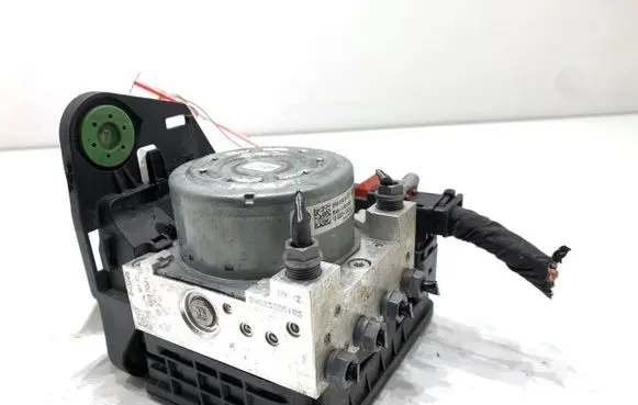 Skoda Octavia Mk4 ABS Pump 5WA614517CF