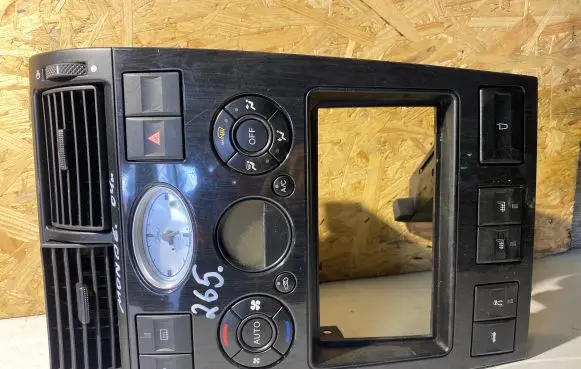 Ford Mondeo Mk III Climate control unit 1S7H18D451AC