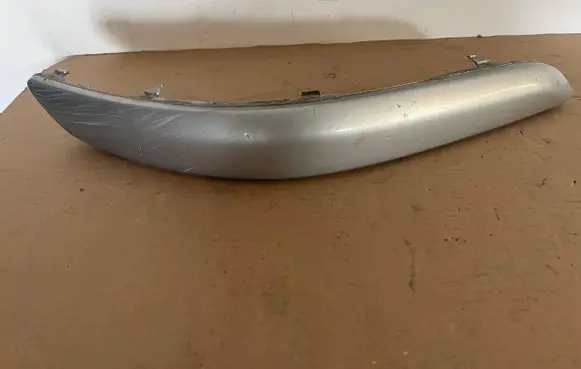 Volkswagen Touran I Front bumper splitter molding 1T0807718B