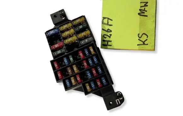 Renault Clio II Fuse box set 7703297597