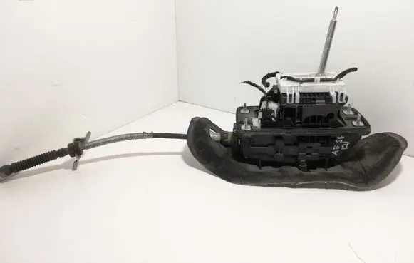 Audi A5 8T 8F Gear shifter/selector 8K1713041H