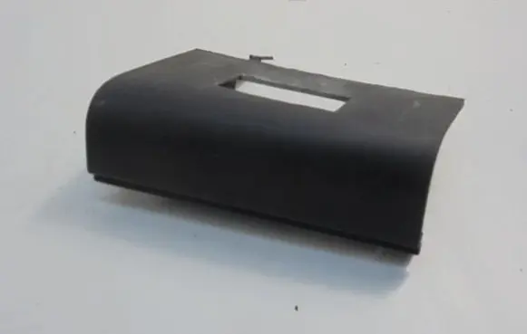 Opel Omega A Tow hook cap/cover 90339886