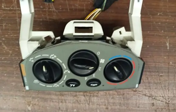 Renault Trafic II (X83) Climate control unit W964098P
