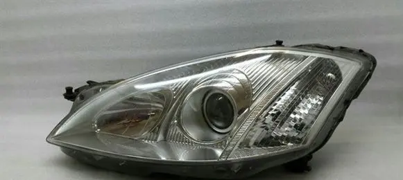 Mercedes-Benz S W221 Headlight/headlamp