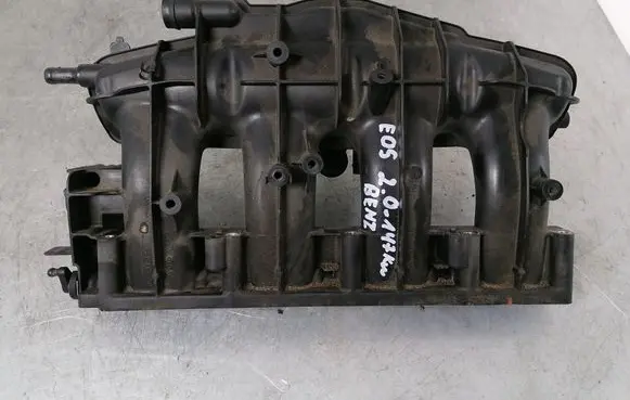 Volkswagen Eos Intake manifold 06F133192D