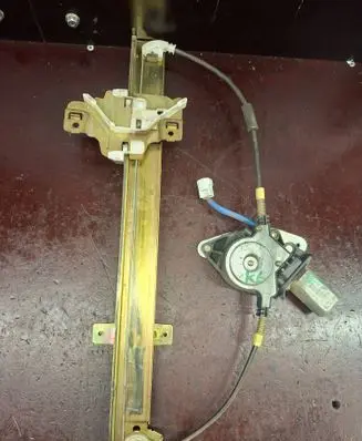 Front door window regulator with motor
