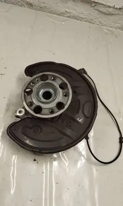 Mercedes-Benz GLC X253 C253 Rear wheel hub A2133572500