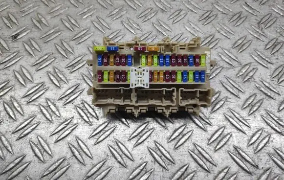 Nissan Qashqai Fuse module 4EB0A