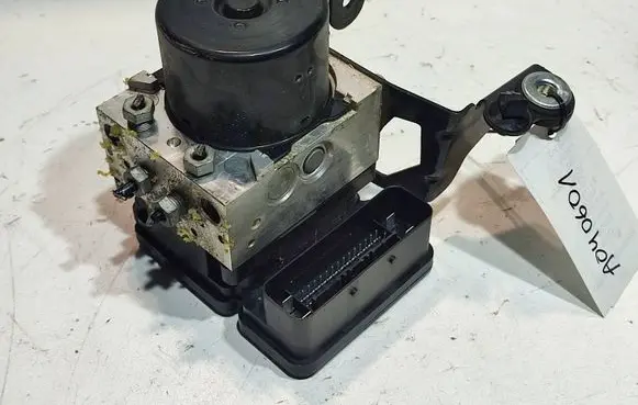 Volvo XC60 ABS Pump 30681619 10061336881 000404972C1