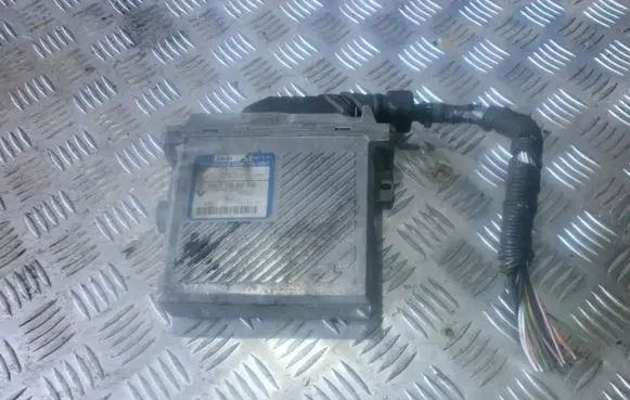 Renault Scenic I Engine control unit/module HOM7700868315 7700105591