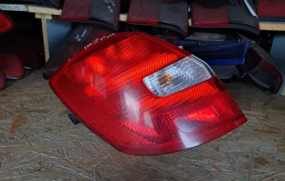 Skoda Fabia Mk2 (5J) Rear/tail lights 5J6945111 ZSB5J6945095