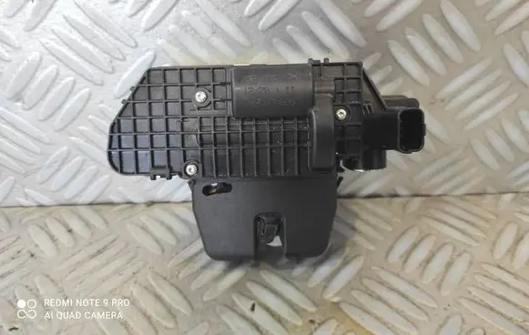 Tailgate/trunk/boot lock/catch/latch