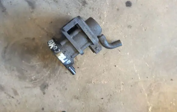 Mercedes-Benz GLE W167 Turbo solenoid valve 206620