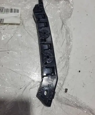 Chrysler Pacifica Front bumper mounting bracket 68229138AB PCR43031BR