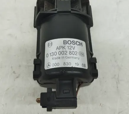 Mercedes-Benz E W124 Interior temperature sensor 0008301908 A0008301908 0130002802
