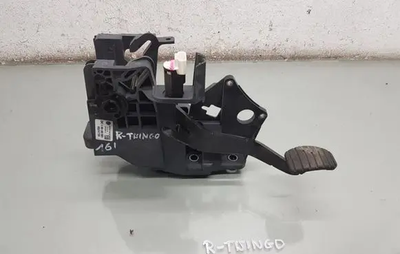 Renault Twingo III Brake pedal 465014775R