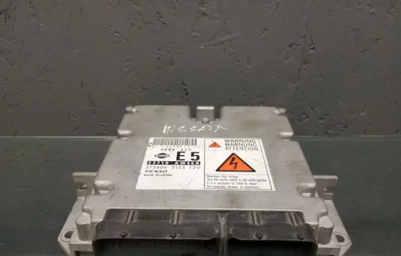 Nissan Primera Engine control unit/module 23710AW46A 2758003173 5800317