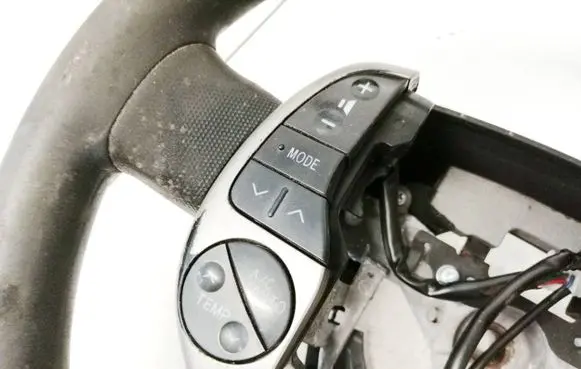 Toyota Prius (XW20) Steering wheel buttons/switches 