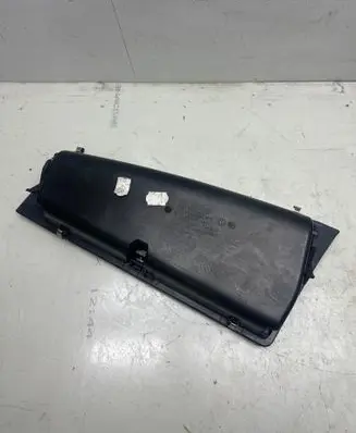 Glove box