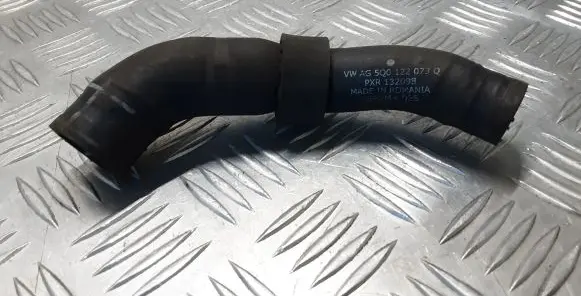 Volkswagen PASSAT B8 Engine coolant pipe/hose 5Q0122073Q