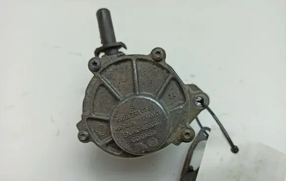 Mercedes-Benz E W212 Vacuum pump A6512300165 GD01497 46000