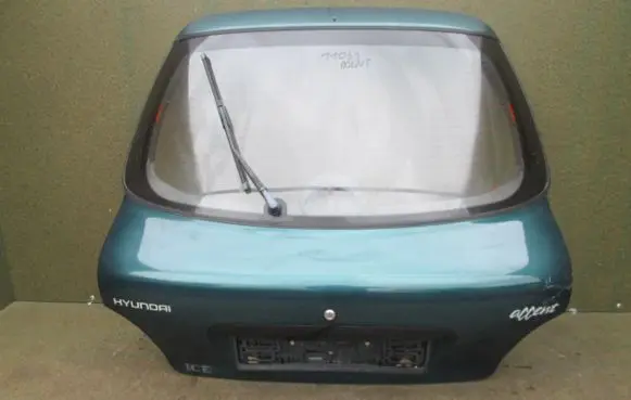 Hyundai Accent Tailgate/trunk/boot lid