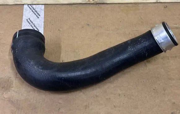 Porsche Cayenne (92A) Intercooler hose/pipe 7L5145833D