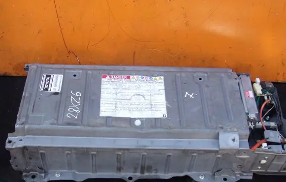 Toyota Prius (NHW20) Hybrid / electric car battery G928047110 28XZ6