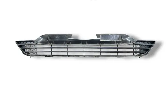 Honda CR-V Front bumper upper radiator grill 71121SWAH010