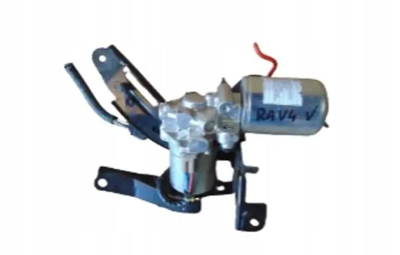 Toyota RAV 4 (XA50) Master brake cylinder 585200