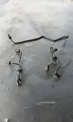 Toyota Corolla Verso AR10 Fuel injector supply line/pipe 