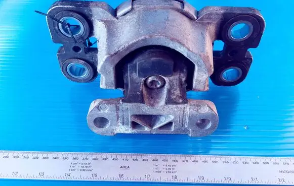 Volvo V70 Gearbox mount 6G927M121NF