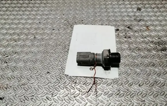 Citroen Berlingo Oil pressure sensor 9631846480