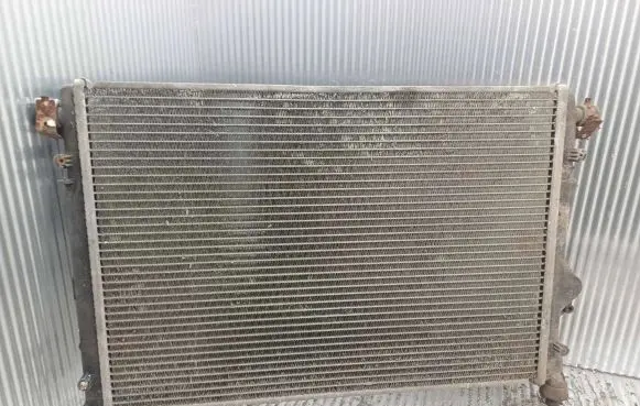 Renault Megane I Coolant radiator