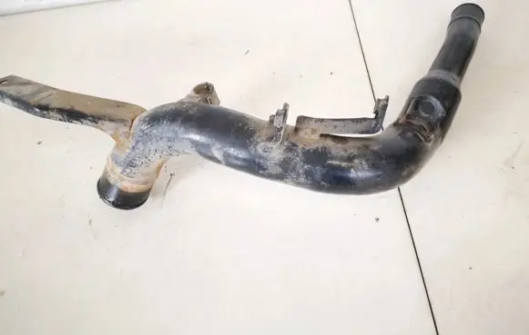 Toyota Avensis T220 Intercooler hose/pipe