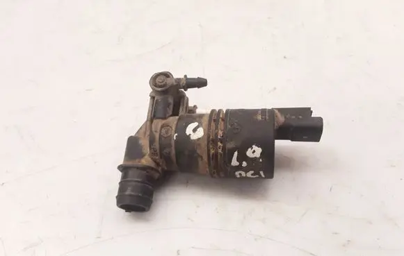 Renault Laguna III Windscreen/windshield washer pump 030639