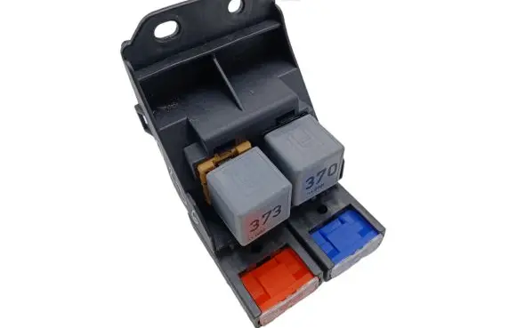 Audi A6 S6 C6 4F Fuse module 4F1937503