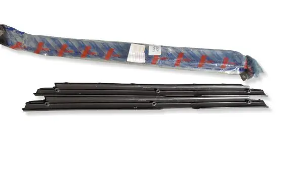 Fiat Uno Sill/side skirt trim 5952634