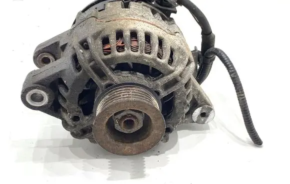 Toyota Yaris Generator/alternator 270600J061