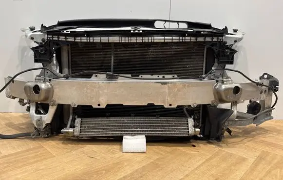 Mercedes-Benz C W205 Radiator support slam panel A0999061000