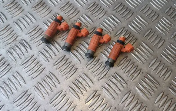 Mitsubishi Space Star Fuel injectors set CDH210 731021U