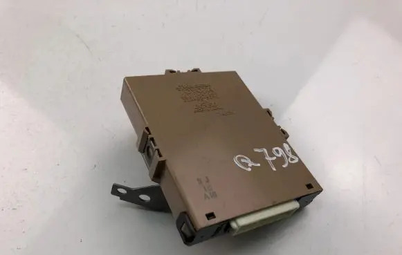 Toyota Prius (XW30) Other control units/modules 8911147050