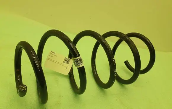 Volvo XC40 Front coil spring 32333369