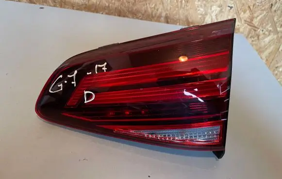 Volkswagen Golf VII Tailgate rear/tail lights 5G0945094AH