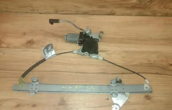Nissan Almera N16 Sliding door window regulator with motor