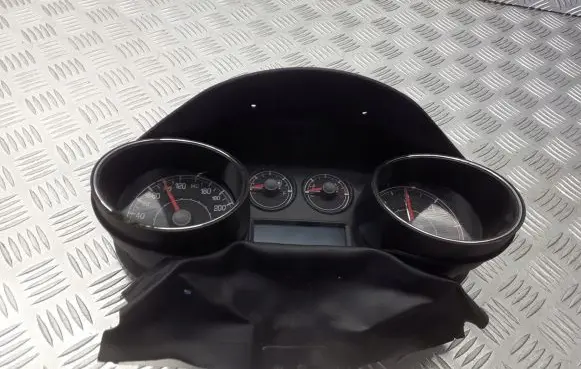 Fiat Bravo Tachometer 51820214